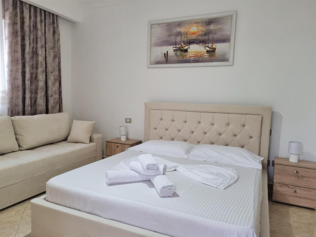 My Holiday House Hotel Durres Exterior photo